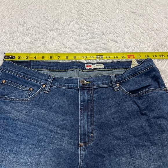 Wrangler Relaxed BOOT Fit Blue Jeans MENS SIZE 38/30 - Picture 3 of 7